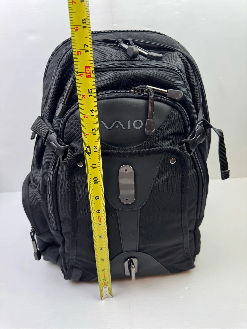 VTG Sony VAIO Black Gamer Multimedia 17” Laptop Backpack ONB202-01 VGP-AMB1A17/B